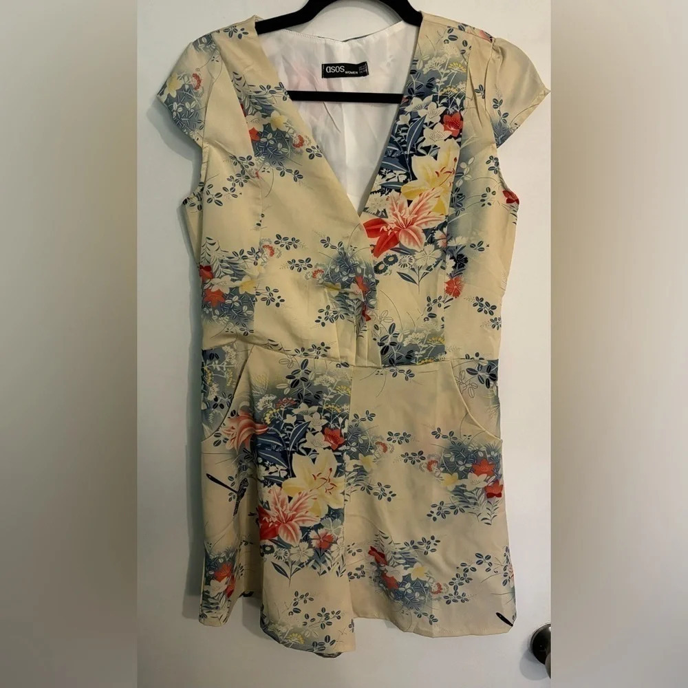 asos Womens Romper Pockets Sz UK 12 (approx US 8)‎ Cap Sleeve Cream Red Blue